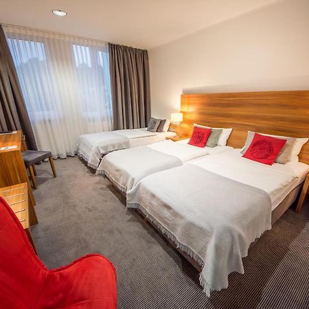 Hotel Burgholz Stockheim  Buitenkant foto